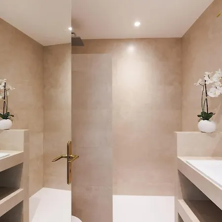 Sur La Croisette Neuf Appartement *