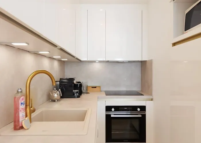 Sur La Croisette Neuf Apartment