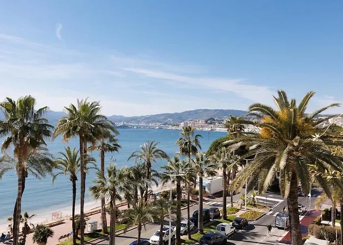 Sur La Croisette Neuf Apartment *