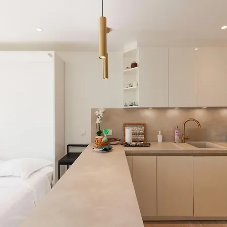 Sur La Croisette Neuf 칸느